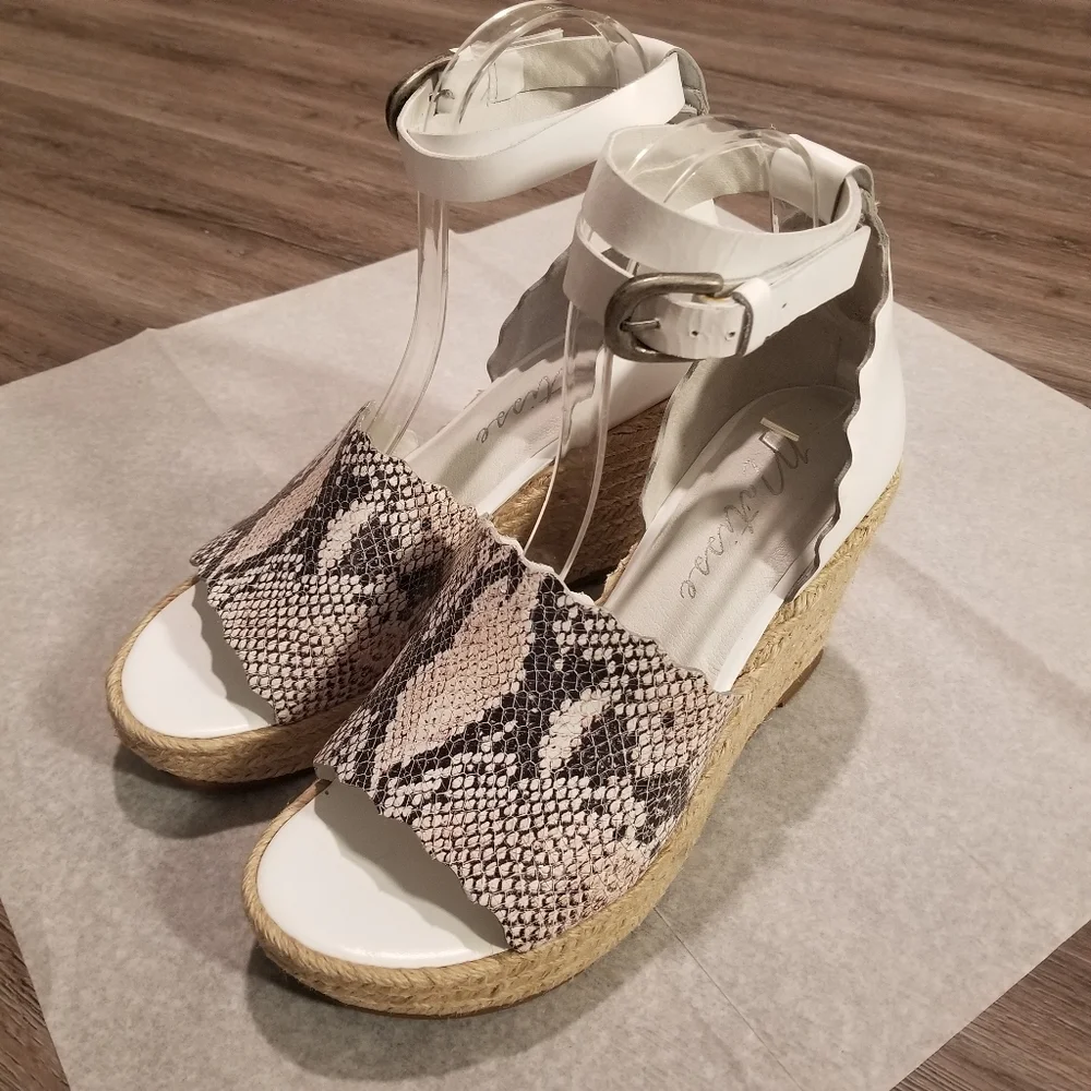 Anthropologie Matisse Roma White Leather Snakeskin Embossed Wedge Sandals Size 9